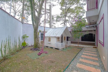 Casa à venda com 322m², 4 quartos e 4 vagas