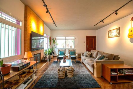 Casa à venda com 4 quartos, 322m² em Santo Amaro, São Paulo