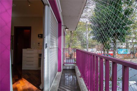 Casa à venda com 4 quartos, 322m² em Santo Amaro, São Paulo