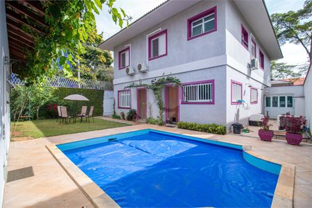 Casa à venda com 322m², 4 quartos e 4 vagas