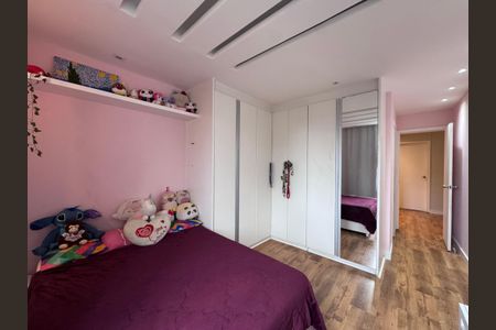 Casa de condomínio à venda com 300m², 5 quartos e 2 vagas Casa de condomínio à venda com 300m², 5 quartos e 2 vagasSuíte 2