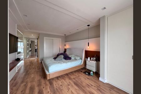 Casa de condomínio à venda com 300m², 5 quartos e 2 vagas Casa de condomínio à venda com 300m², 5 quartos e 2 vagasSuíte 1