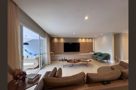 Sala de casa de condomínio para alugar com 4 quartos, 300m² em Recreio dos Bandeirantes, Rio de Janeiro