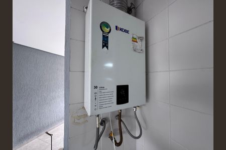 Casa de condomínio à venda com 300m², 5 quartos e 2 vagas Casa de condomínio à venda com 300m², 5 quartos e 2 vagasCozinha e Área de Serviço