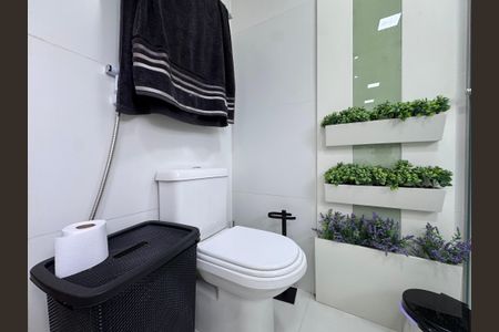 Casa de condomínio à venda com 300m², 5 quartos e 2 vagas Casa de condomínio à venda com 300m², 5 quartos e 2 vagasSuíte 1 - Banheiro