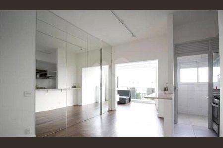 Apartamento à venda com 54m², 1 quarto e 1 vaga