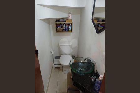 Casa à venda com 3 quartos, 141m² em Vila Carlos de Campos, São Paulo