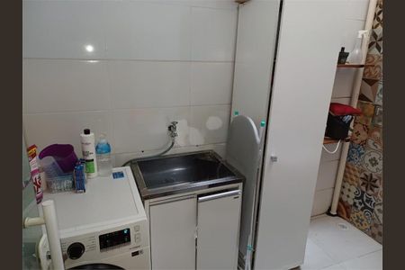 Casa à venda com 3 quartos, 141m² em Vila Carlos de Campos, São Paulo