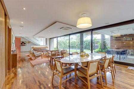 Casa à venda com 4 quartos, 459m² em Jardim dos Estados, São Paulo