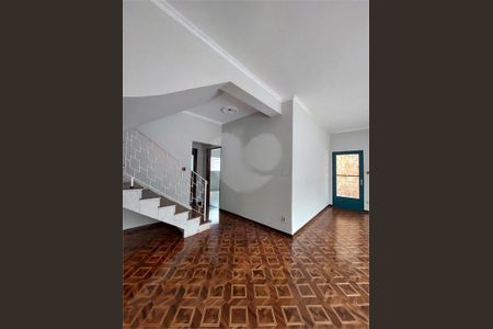 Casa à venda com 3 quartos, 328m² em Vila Galvão, Guarulhos