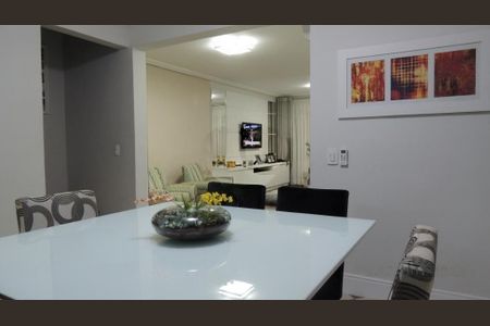 Casa à venda com 3 quartos, 172m² em Jardim Campo Grande, São Paulo