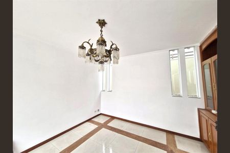 Casa à venda com 4 quartos, 344m² em Granja Julieta, São Paulo