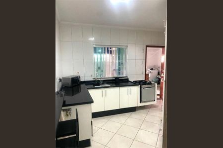 Casa à venda com 2 quartos, 162m² em Vila Ivone, São Paulo