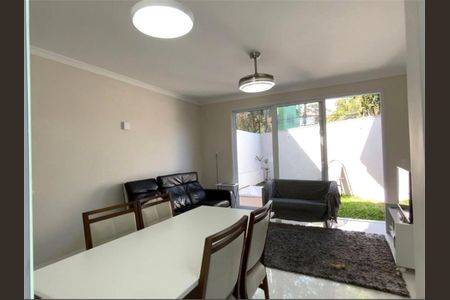 Casa à venda com 3 quartos, 120m² em Jardim Cordeiro, São Paulo