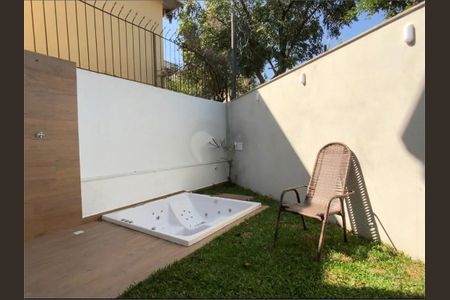 Casa à venda com 3 quartos, 120m² em Jardim Cordeiro, São Paulo