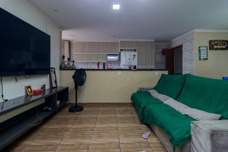 Sala de casa para alugar com 4 quartos, 270m² em Conjunto Habitacional Instituto Adventista, São Paulo