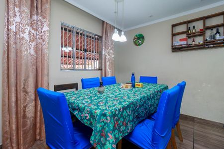 Casa para alugar com 270m², 4 quartos e 1 vagaSala