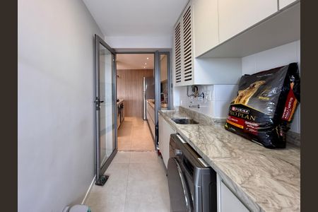 Apartamento à venda com 120m², 3 quartos e 2 vagasÁrea de Serviço