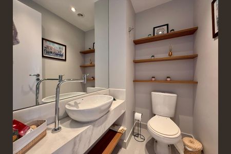 Apartamento à venda com 120m², 3 quartos e 2 vagasLavabo 