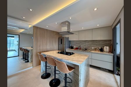 Apartamento à venda com 120m², 3 quartos e 2 vagasCozinha 