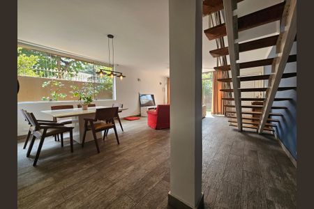 Sala de casa à venda com 3 quartos, 160m² em Brooklin, São Paulo