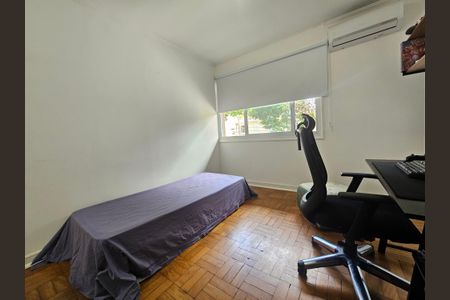 Casa à venda com 160m², 3 quartos e 2 vagasSuite