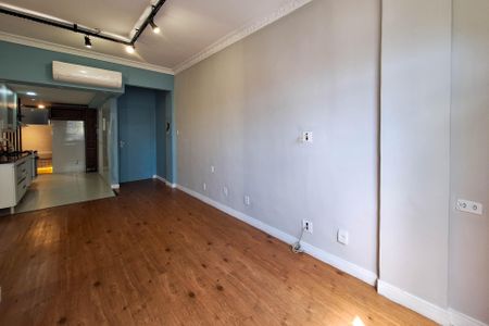 Sala de apartamento à venda com 2 quartos, 71m² em Fátima, Niterói