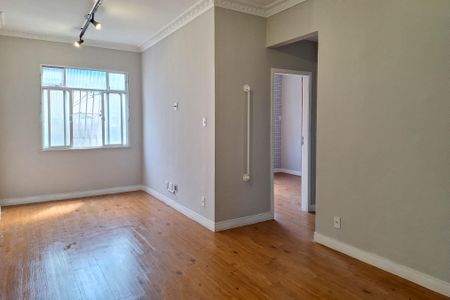 Sala de apartamento à venda com 2 quartos, 71m² em Fátima, Niterói