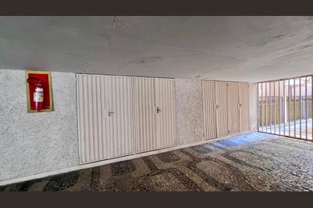 Apartamento à venda com 350m², 4 quartos e 3 vagasbox despejo