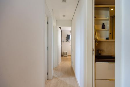 Apartamento para alugar com 65m², 3 quartos e 2 vagasCorredor