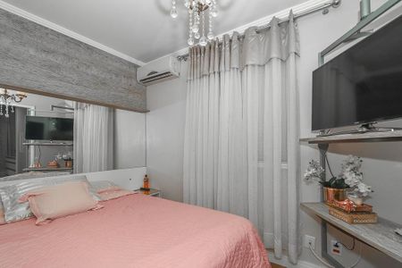 Quarto Suíte de apartamento à venda com 3 quartos, 69m² em Humaitá, Porto Alegre