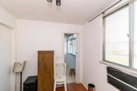 Apartamento para alugar com 84m², 2 quartos e 1 vaga Apartamento para alugar com 84m², 2 quartos e 1 vagaQuarto de Serviço