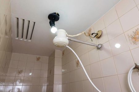 Apartamento para alugar com 84m², 2 quartos e 1 vaga Apartamento para alugar com 84m², 2 quartos e 1 vagaBanheiro de Serviço