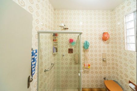 Casa para alugar com 120m², 3 quartos e 2 vagasBanheiro Social