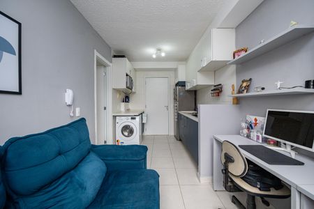 Studio de kitnet/studio para alugar com 1 quarto, 26m² em Jardim Itacolomi, São Paulo