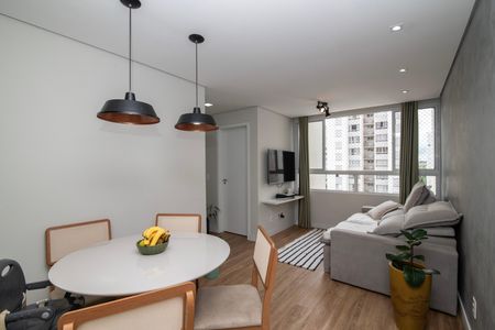 Apartamento para alugar com 56m², 2 quartos e 1 vaga Apartamento para alugar com 56m², 2 quartos e 1 vagaSala