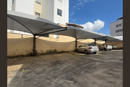 Apartamento à venda com 60m², 2 quartos e 1 vaga Apartamento à venda com 60m², 2 quartos e 1 vagaGaragem