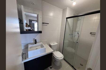 Apartamento à venda com 64m², 2 quartos e 1 vaga Apartamento à venda com 64m², 2 quartos e 1 vagaBanheiro Suíte