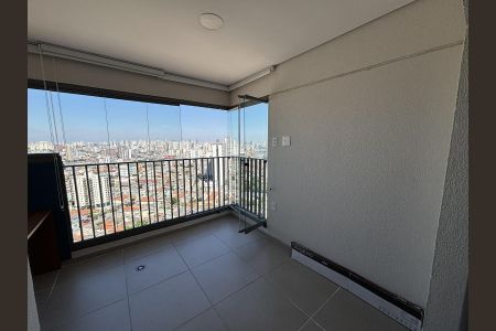 Apartamento à venda com 64m², 2 quartos e 1 vaga Apartamento à venda com 64m², 2 quartos e 1 vagaVaranda