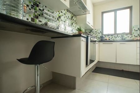 Apartamento à venda com 90m², 3 quartos e 2 vagasCozinha