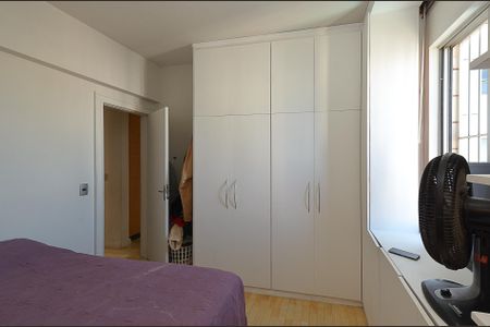 Apartamento à venda com 80m², 2 quartos e 3 vagasSuíte