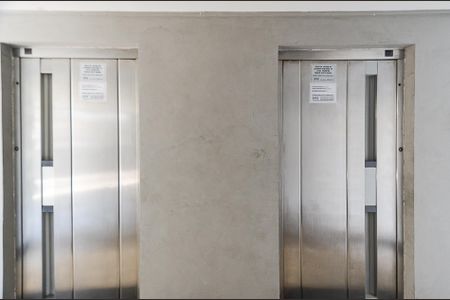Apartamento à venda com 80m², 2 quartos e 3 vagasHall de Entrada - Elevador