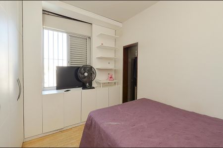 Apartamento à venda com 80m², 2 quartos e 3 vagasSuíte