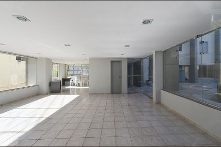 Apartamento à venda com 80m², 2 quartos e 3 vagasÁrea comum - Salão de festas