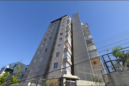 Apartamento à venda com 80m², 2 quartos e 3 vagasFachada