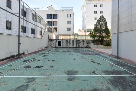 Apartamento à venda com 80m², 2 quartos e 3 vagasÁrea comum - Quadra
