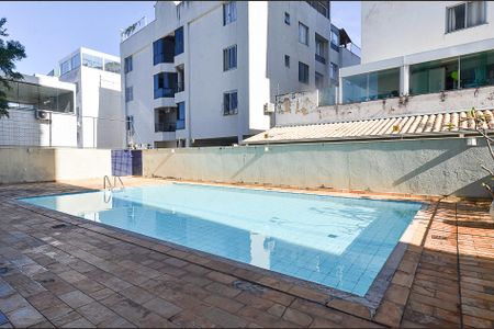 Apartamento à venda com 80m², 2 quartos e 3 vagasÁrea comum - Piscina