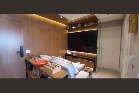 Sala de apartamento à venda com 2 quartos, 43m² em Km 18, Osasco