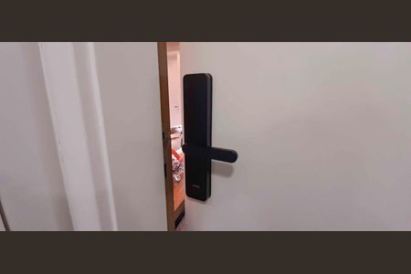 Apartamento à venda com 43m², 2 quartos e 1 vagaFechadura Eletrônica