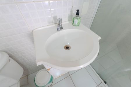 Banheiro de kitnet/studio para alugar com 1 quarto, 37m² em Cerqueira César, São Paulo